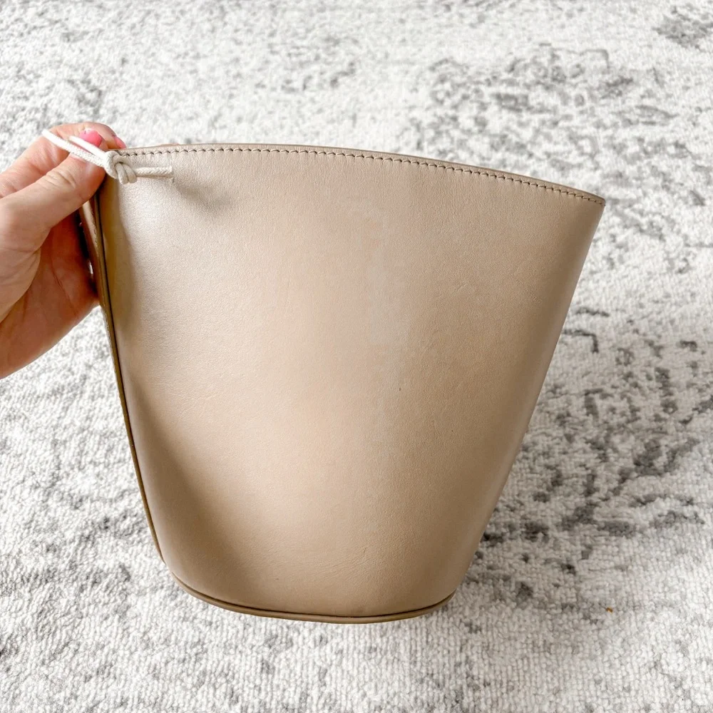 NEW J. Crew Sedona bucket bag leather